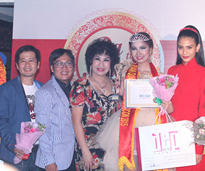 Sôi động cùng Gala trao giải Viet Fashion Icon 2015