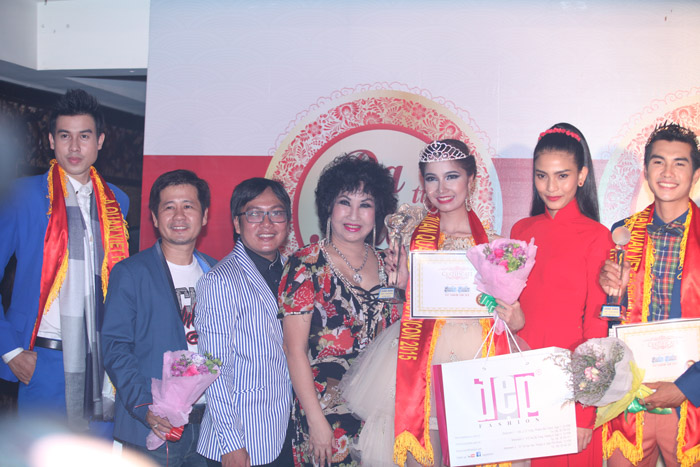 Sôi động cùng Gala trao giải Viet Fashion Icon 2015