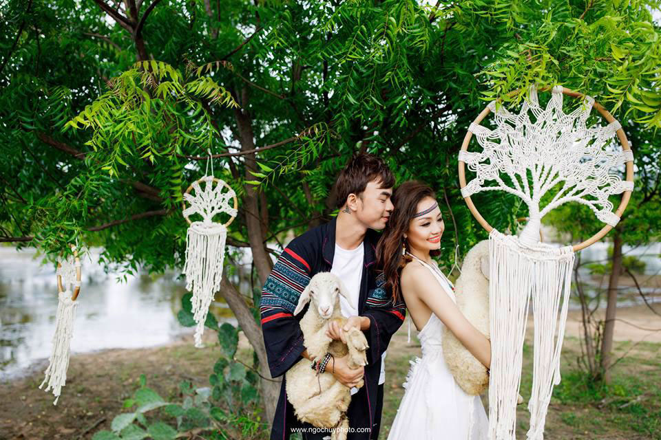 Tha hồ sáng tạo với đạo cụ chụp hình cưới với Ngọc Huy Studio