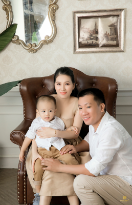 Album ảnh gia đình: Lưu giữ kỷ niệm theo năm tháng